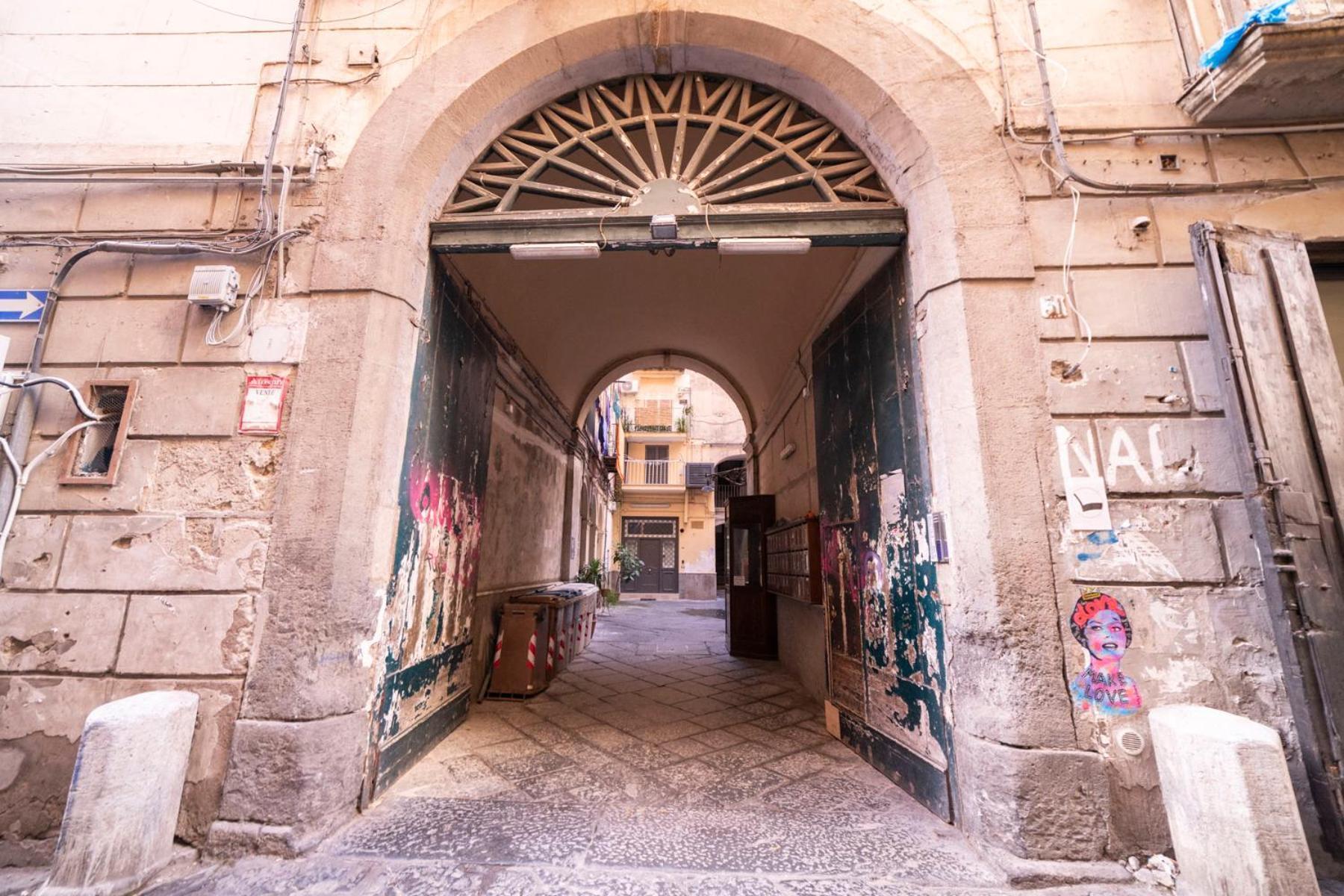 31 Saint Paul'S Apartment By Domusextra Naples Exterior photo